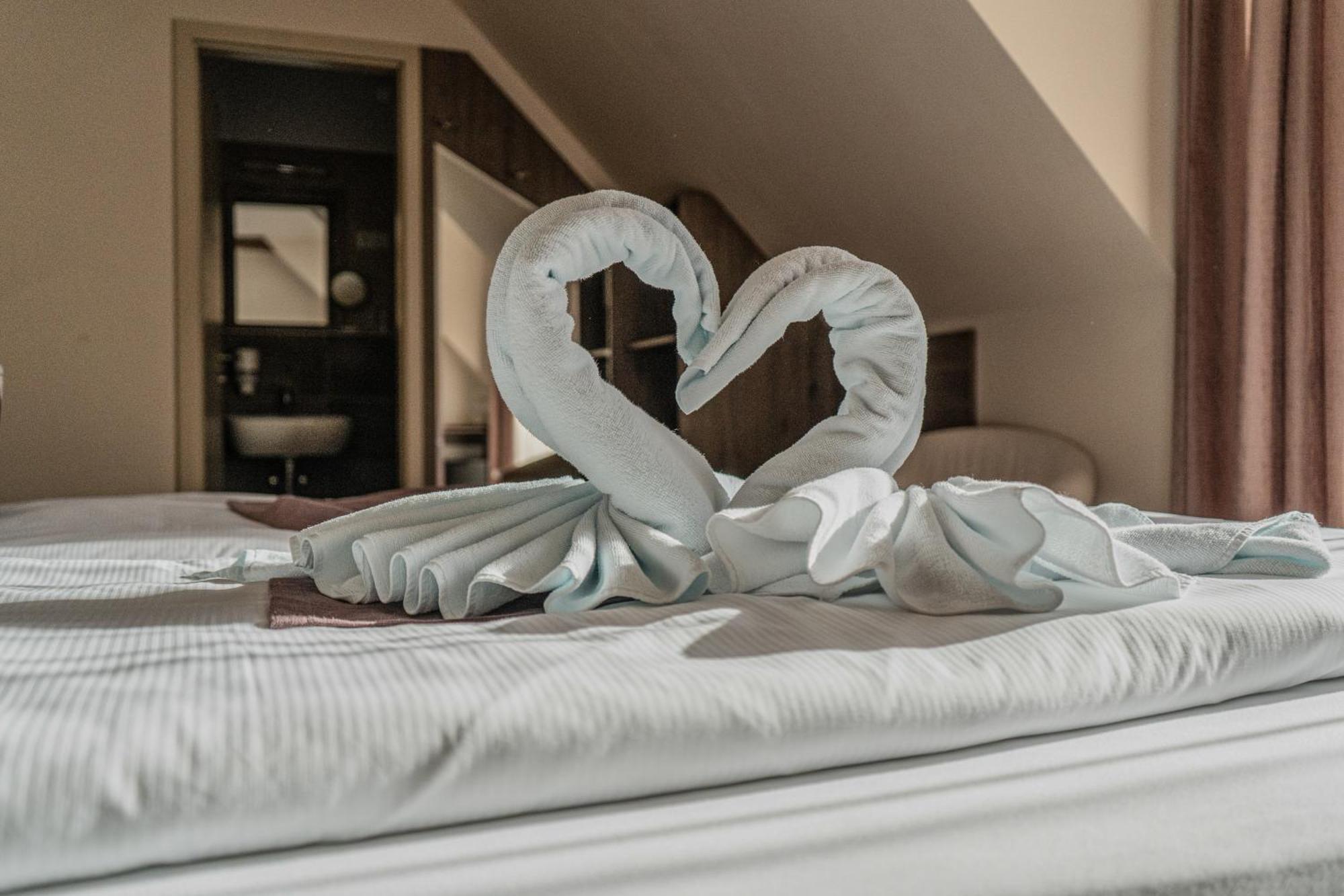 Bed and Breakfast Dreko Panzio & Borbisztro Gyorujbarat Экстерьер фото